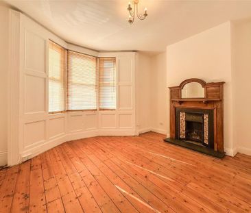 3 bedroom end of terrace house to rent - Photo 1