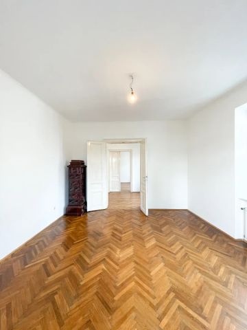 2,5-Zimmer Altbau Wohnung mit wunderschönem Ausblick auf die Keplerkirche - Photo 4