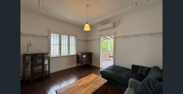 For Lease – Stylish 2 Bedroom Home In Great Location - Photo 1