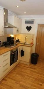 Woking, Surrey, GU22 - Photo 3