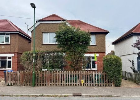 Leconfield Road, Lancing, BN15 - Photo 4