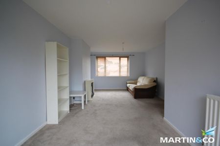 2 bedroom semi-detached house to rent - Photo 4