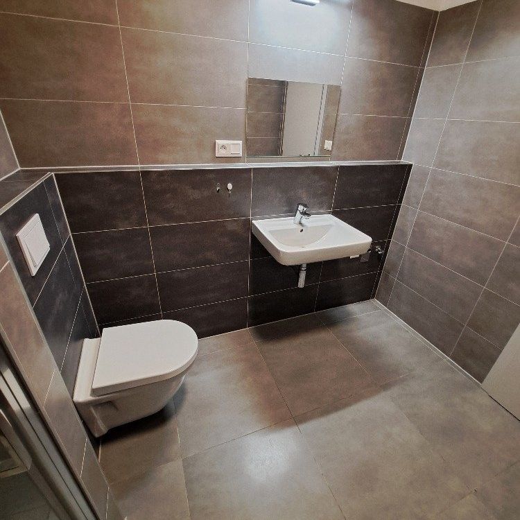 Pronájem bytu 1+kk a garsoniéry 37 m², Loudova, Olomouc - Photo 1