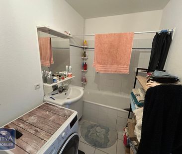 Location Appartement 2 pièces 47m² TONNAY CHARENTE 17430 - Photo 6