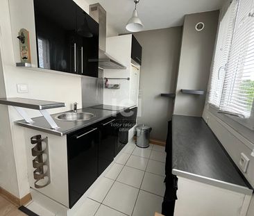 Location Appartement 1 pièce 31m² - Photo 4