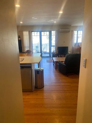 Stylish 4-Bedroom Home in the Heart of Aro Valley - Photo 1