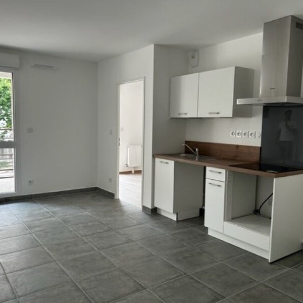 Location Appartement 2 pièces 47m² ORLEANS 45100 - Photo 1