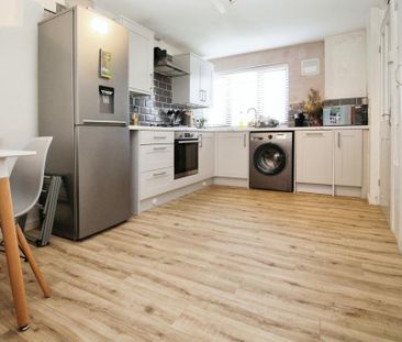 2 bedroom terraced house to rent - Photo 6