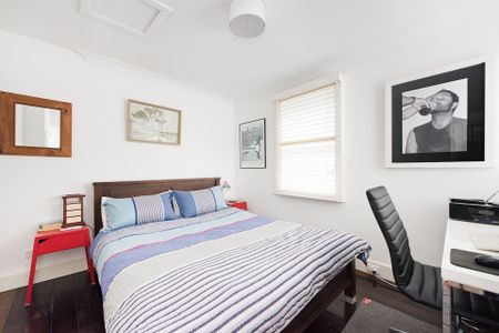 4 Adelaide Place, Surry Hills. - Photo 4