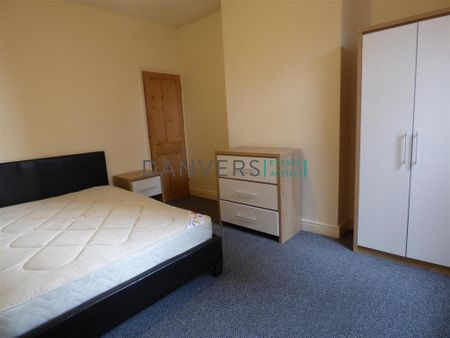 3 bedroom terraced house to rent - Photo 4