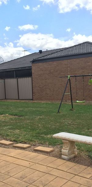 Four Bedroom Family Home - Photo 1