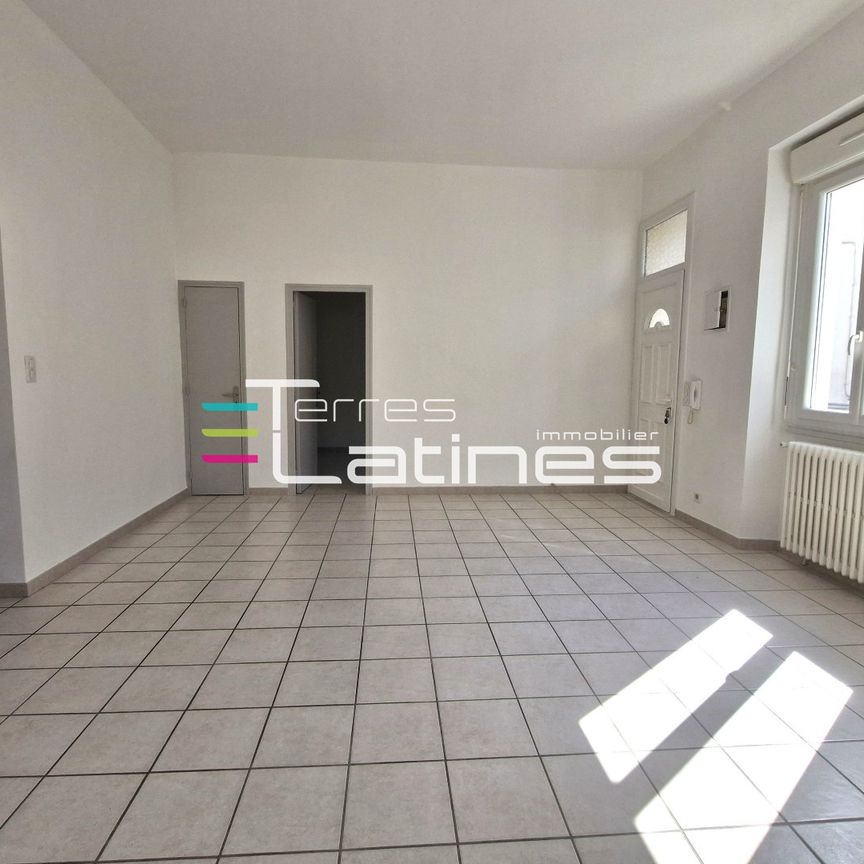 Location Appartement 2 pièces 57m² NIMES 30000 - Photo 1