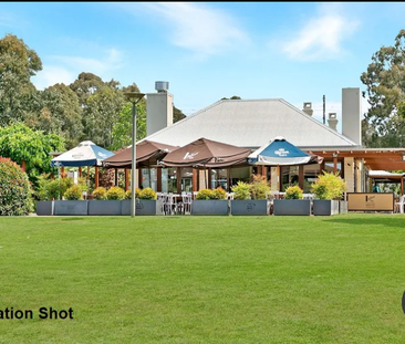 Modern 2-Bed Apartment in the Heart of Rouse Hill - Photo 4