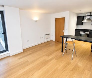 Waterloo Court, Leeds City Centre, LS10 1QN - Photo 3