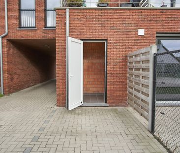 GELIJKVLOERS APPARTEMENT IN CENTRUM STABROEK - Photo 6