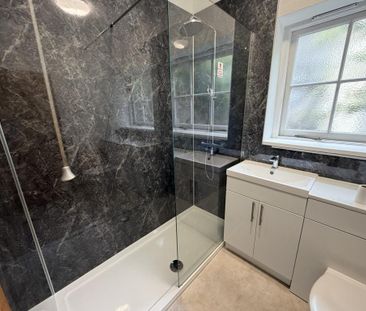 2 bedroom semi-detached house to rent - Photo 5