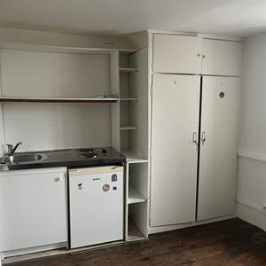 Location Appartement 1 pièce 17m² - Photo 2