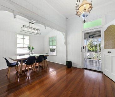 Perfect Family Home in Clayfield - Photo 3