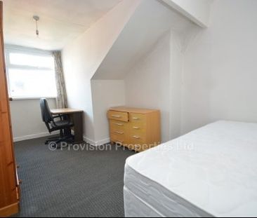 6 Bedroom Student House Flats Hyde Park Leeds - Photo 3