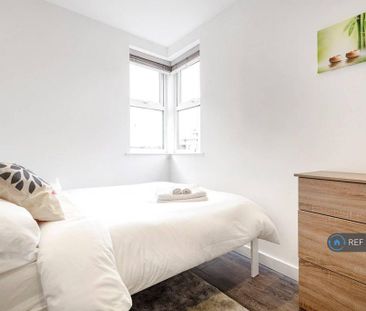 2 bedroom flat to rent - Photo 6