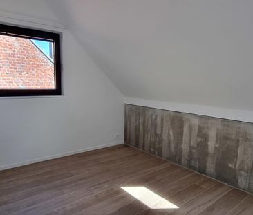 House - for rent - Photo 2