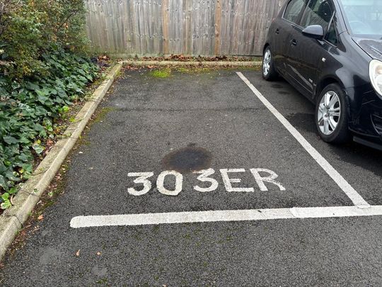 2 bedroom end of terrace house to rent - Photo 1