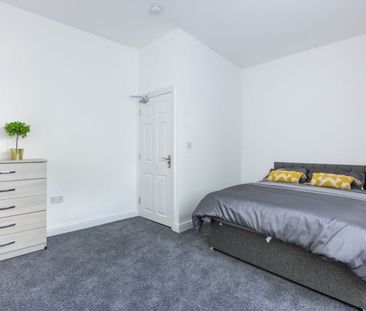 39 Park Road, Rugby - Photo 2