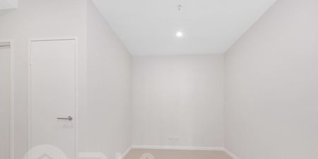 Modern Spacious 3 Bedroom + Study High Level Apartment Available For Lease!! - Photo 2