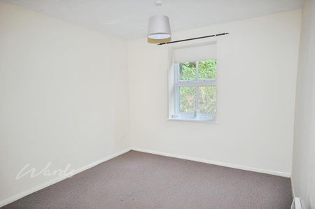 2 bedroom ground floor flat to rent - Photo 3