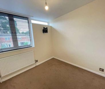 Clare Close, Mildenhall, IP28 - Photo 4