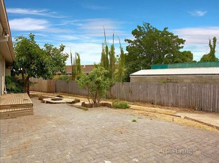 40 Learmonth Crescent, Sunshine West - Photo 4