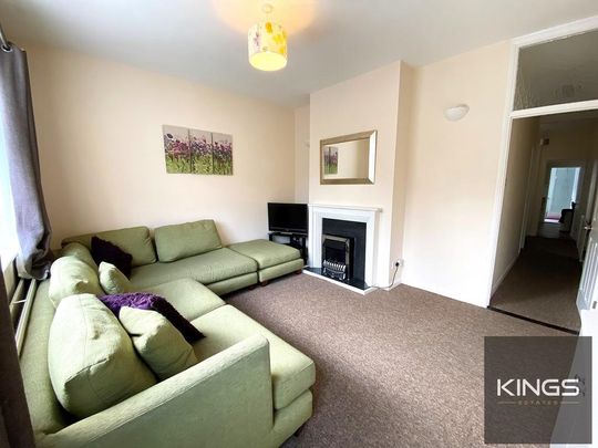 4 bedroom terraced house to rent - Photo 1