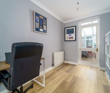 3 bedroom Semi-detached house to rent - Photo 6