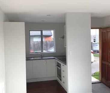 Three Bedroom Home In Addington - Photo 3