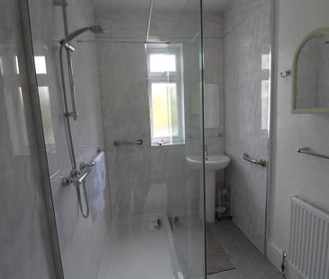 2 bedroom bungalow to rent - Photo 6