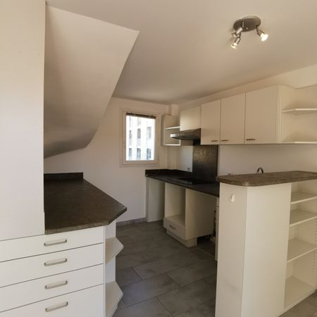 Location Appartement 2 pièces 53m² AIX EN PROVENCE 80ème - Photo 3