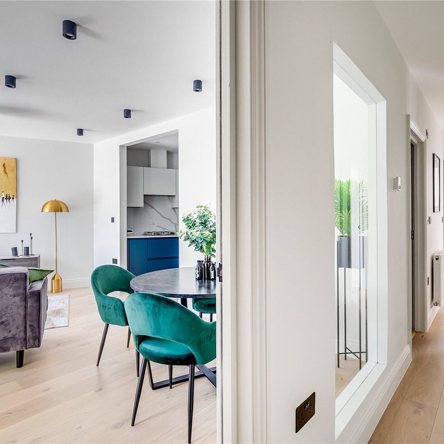 Streatley Road, NW6, London - Photo 1