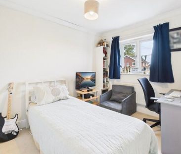 3 Bed Semi-Detached House, Billet Road, E17 - Photo 3