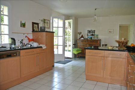 Location Maison 7 pièces 222m² FOURQUEUX 78112 - Photo 4