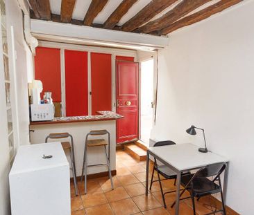Logement à Paris, Location meublée - Photo 5