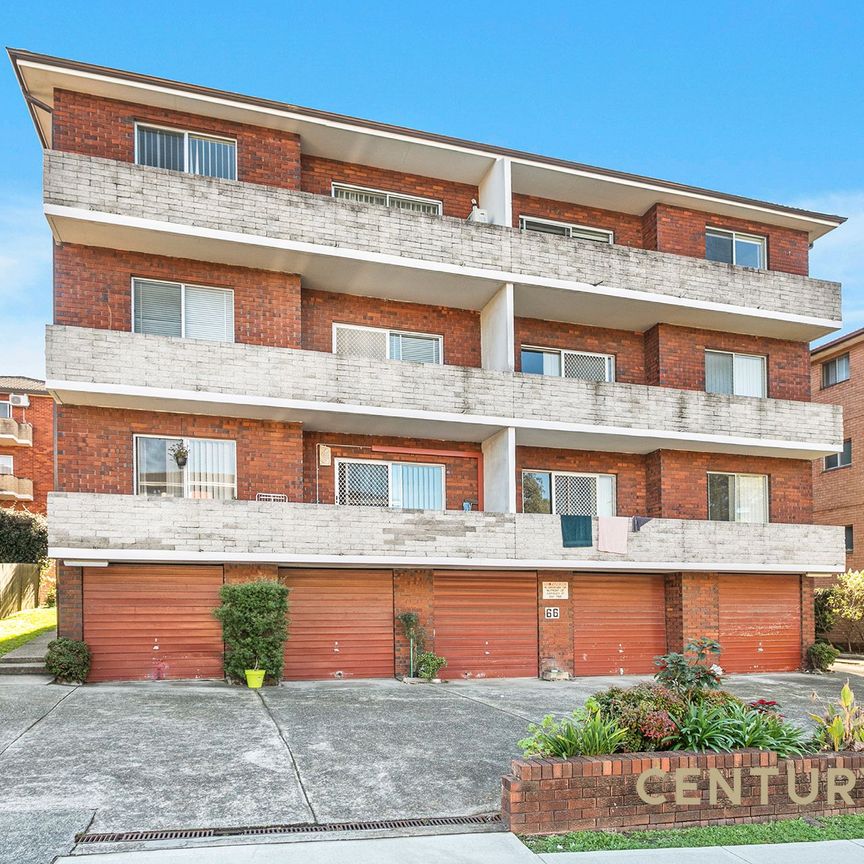 Two Bedroom Unit with Garage - Photo 1