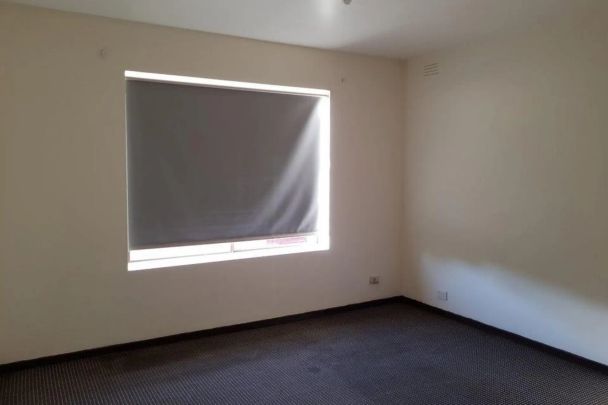 2 Bedroom Flat - Photo 1