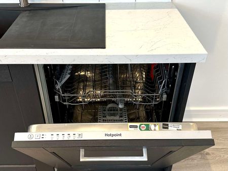 Warton Terrace Unit 2 - Photo 3