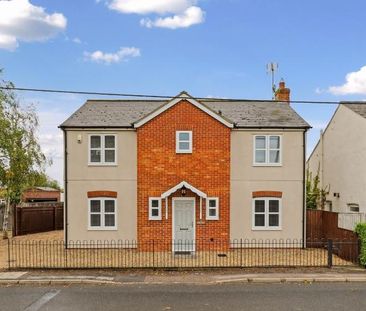 4 bedroom detached house to rent - Photo 5