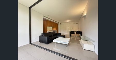 2 Bedroom In Central Park - Photo 2