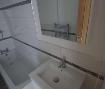 Pall Mall, Leigh On Sea, SS9 - Photo 6