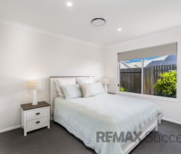 17 O'Neill Circuit, Kearneys Spring QLD 4350 - House For Rent | Domain - Photo 6