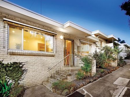 2/3 High Road, Camberwell VIC 3124 - Apartment For Rent | Domain - Photo 5