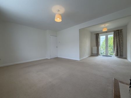 Altamira, Topsham - Photo 2