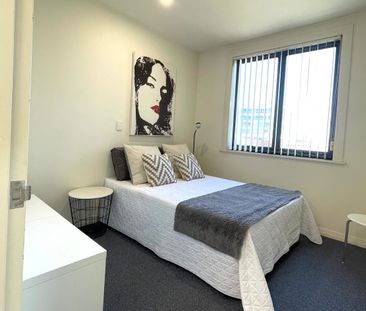 2 bed apartment in vibrant East End - Photo 6